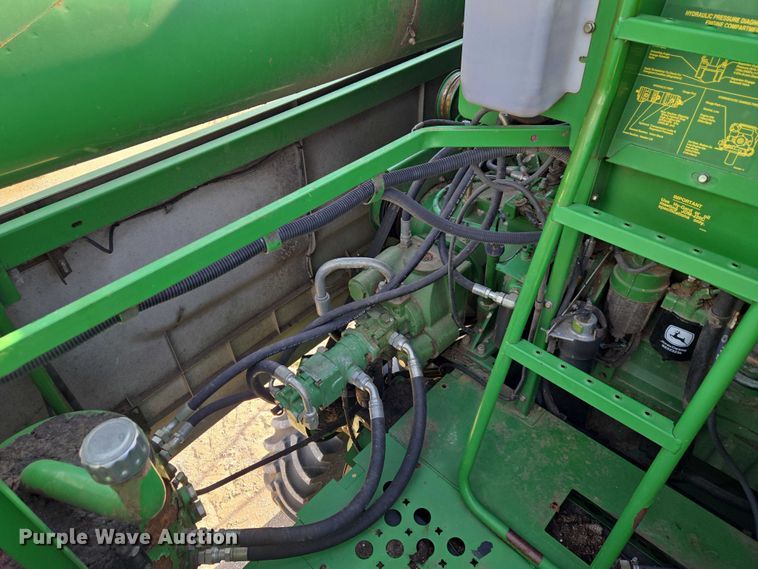 image for item ET5439 2008 John Deere 9770 STS combine