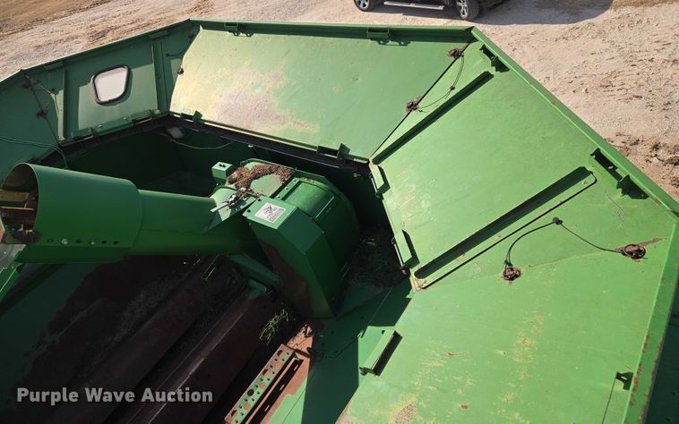 image for item ET5439 2008 John Deere 9770 STS combine