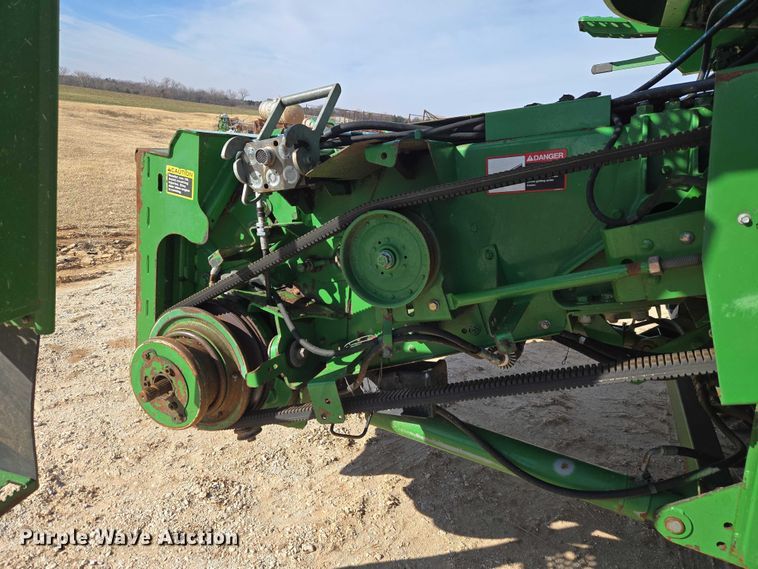 image for item ET5439 2008 John Deere 9770 STS combine