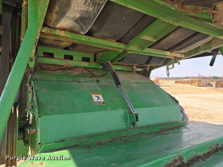 image for item ET5439 2008 John Deere 9770 STS combine