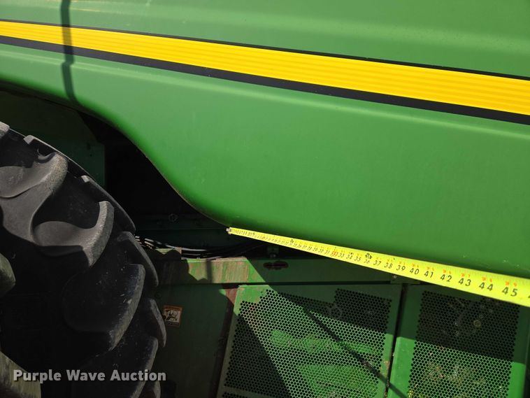 image for item ET5439 2008 John Deere 9770 STS combine