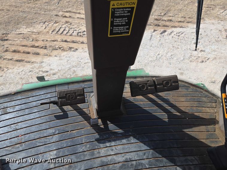 image for item ET5439 2008 John Deere 9770 STS combine