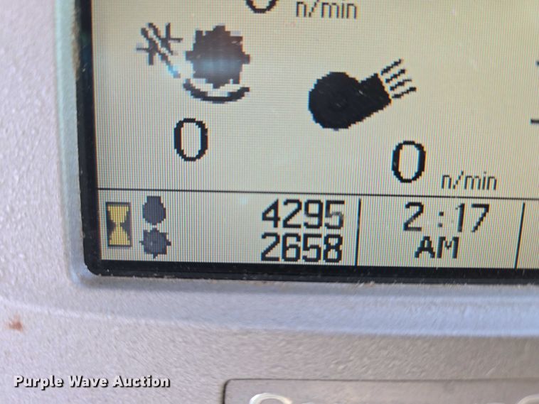 image for item ET5439 2008 John Deere 9770 STS combine