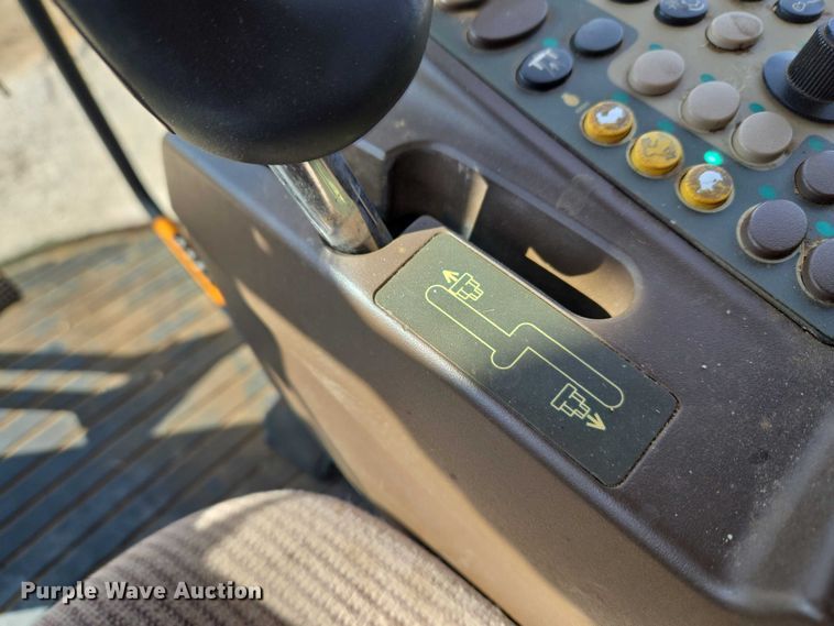 image for item ET5439 2008 John Deere 9770 STS combine