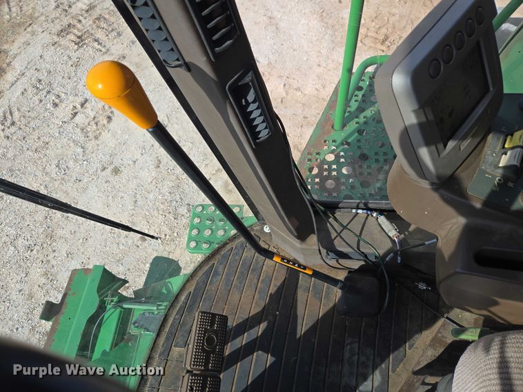 image for item ET5439 2008 John Deere 9770 STS combine