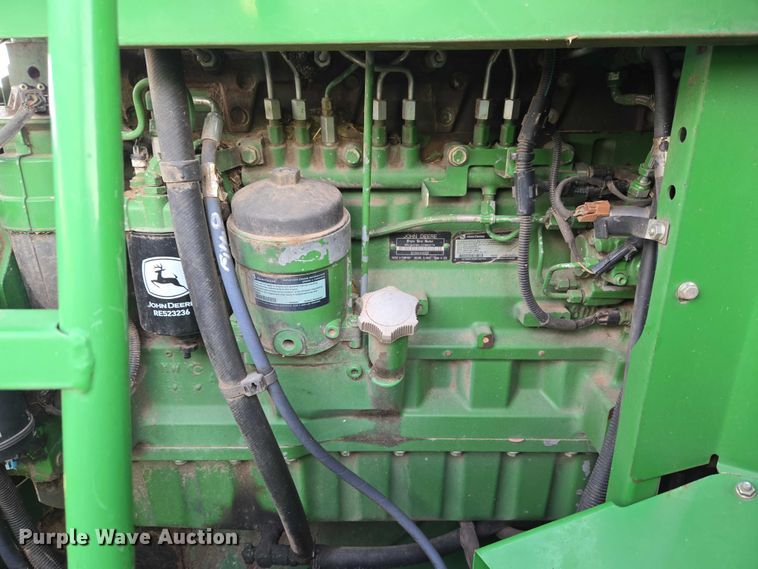 image for item ET5439 2008 John Deere 9770 STS combine
