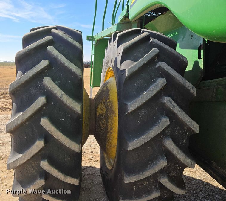 image for item ET5439 2008 John Deere 9770 STS combine