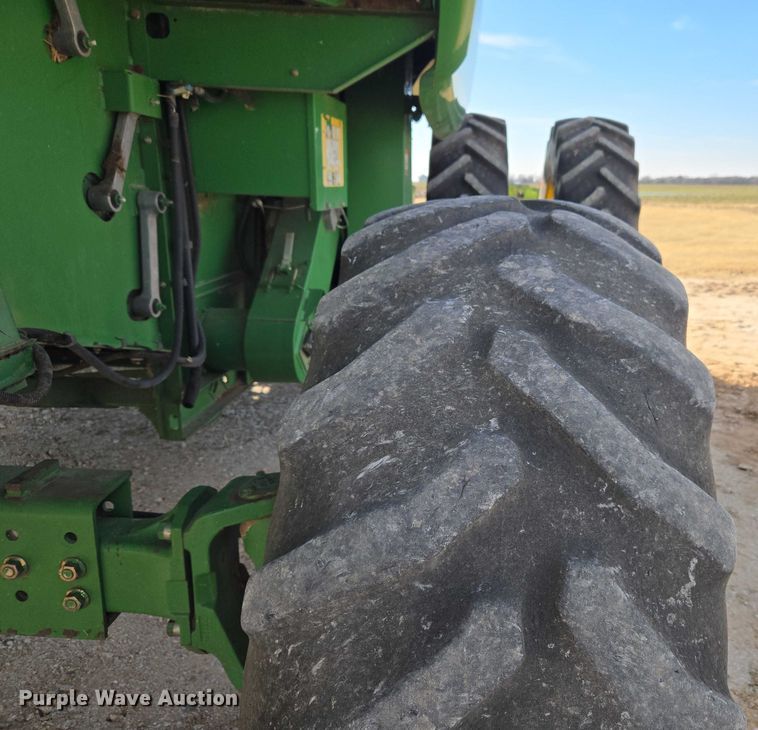 image for item ET5439 2008 John Deere 9770 STS combine