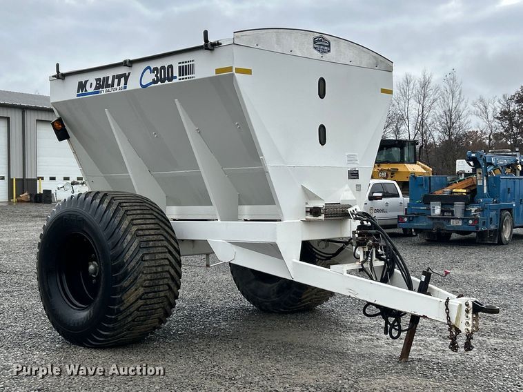 image for item ET6681 Dalton AG C300 spreader