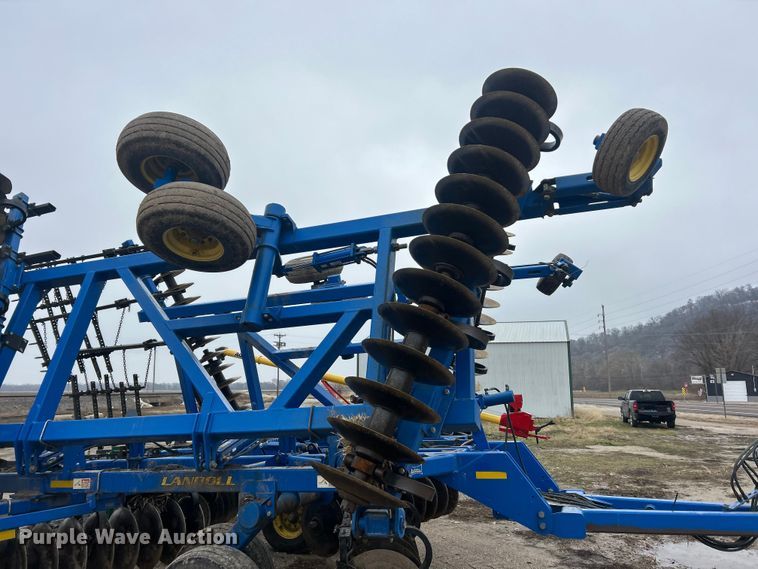 image for item ET6789 2010 Landoll 6230-33 double off-set disk