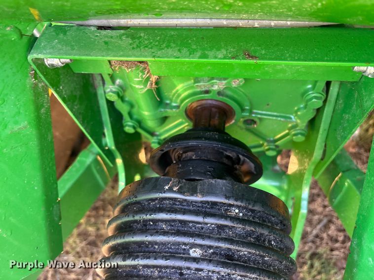 image for item ET7326 2020 John Deere 4044R MFWD tractor