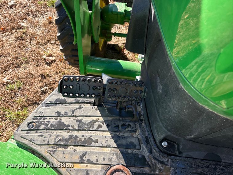 image for item ET7326 2020 John Deere 4044R MFWD tractor