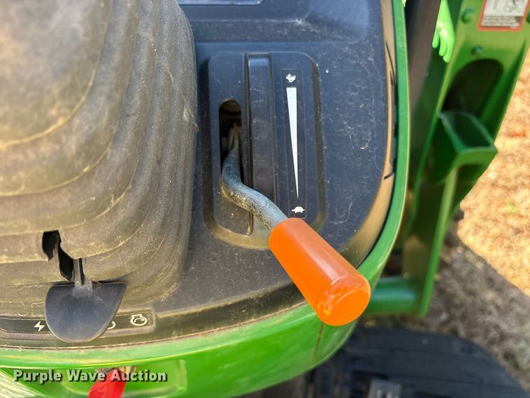 image for item ET7326 2020 John Deere 4044R MFWD tractor