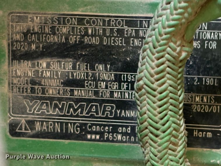 image for item ET7326 2020 John Deere 4044R MFWD tractor