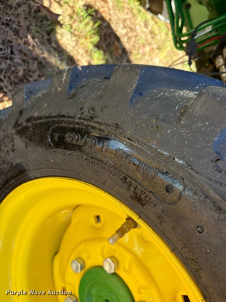 image for item ET7326 2020 John Deere 4044R MFWD tractor