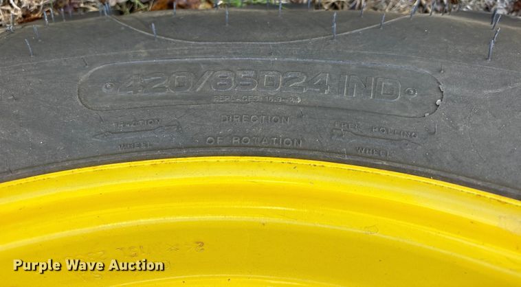 image for item ET7326 2020 John Deere 4044R MFWD tractor