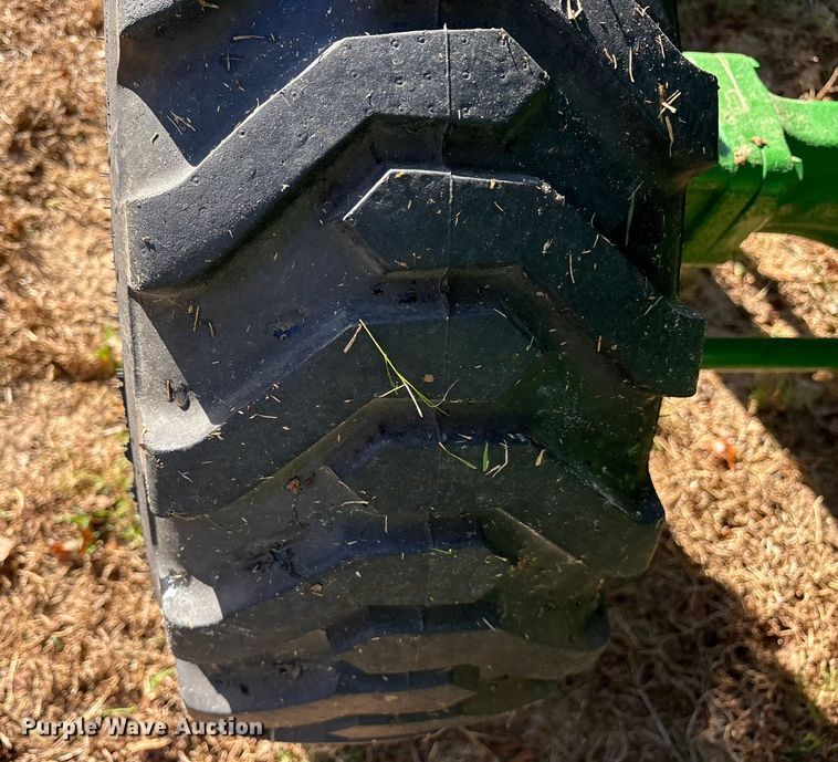 image for item ET7326 2020 John Deere 4044R MFWD tractor