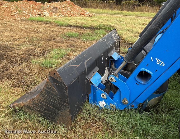 image for item ET7329 2012 New Holland T5060 MFWD tractor