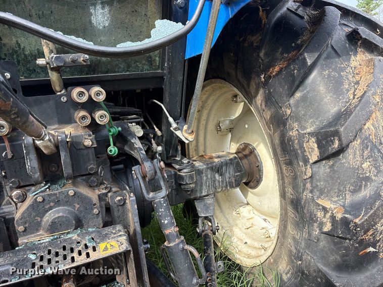 image for item ET7329 2012 New Holland T5060 MFWD tractor