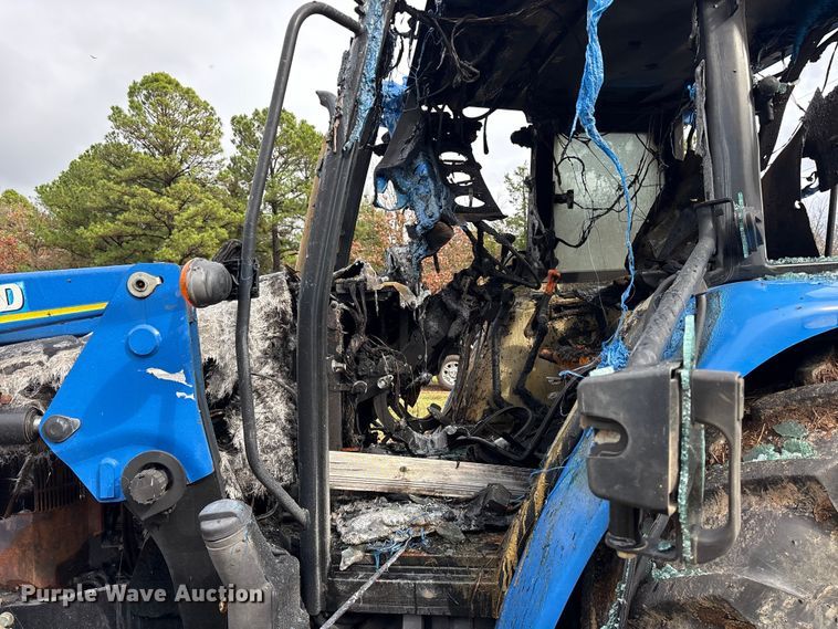 image for item ET7329 2012 New Holland T5060 MFWD tractor