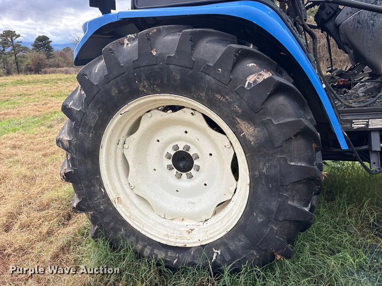 image for item ET7329 2012 New Holland T5060 MFWD tractor