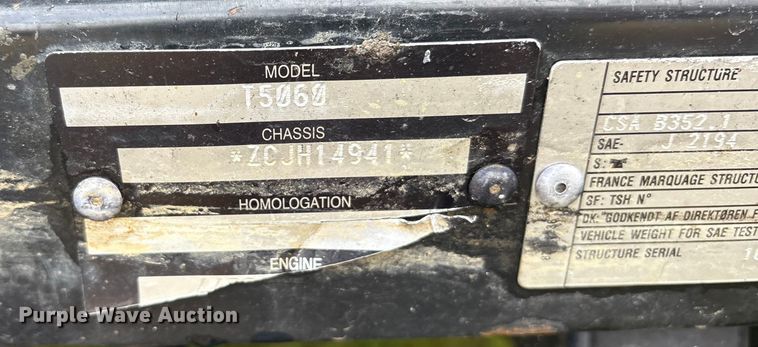 image for item ET7329 2012 New Holland T5060 MFWD tractor