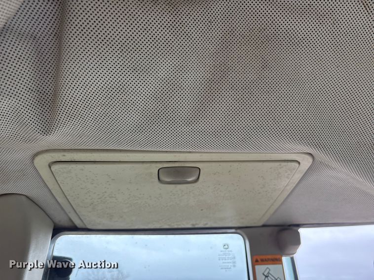 image for item ET7330 2014 John Deere 6140M MFWD tractor