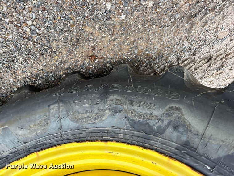 image for item ET7330 2014 John Deere 6140M MFWD tractor