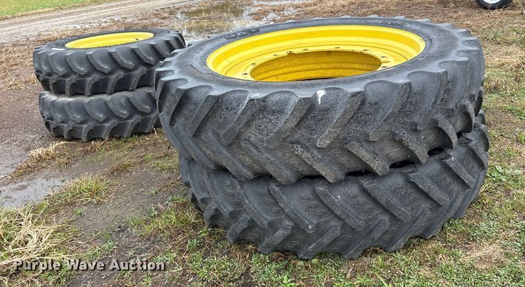 image for item ET7331 (4) tires and wheels