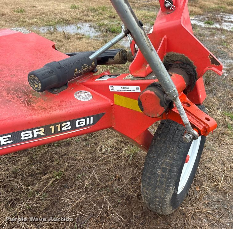 image for item ET7332 Kuhn SR 112 GII hay rake