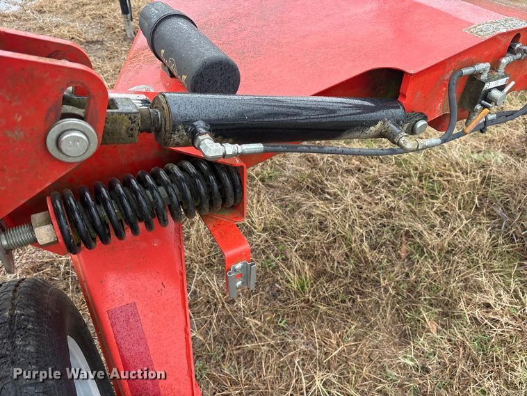 image for item ET7332 Kuhn SR 112 GII hay rake