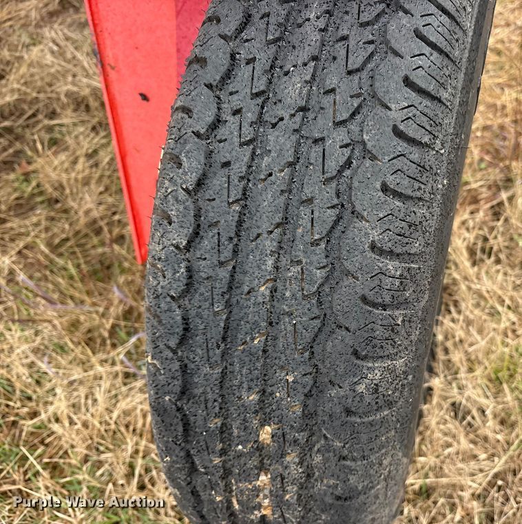 image for item ET7332 Kuhn SR 112 GII hay rake