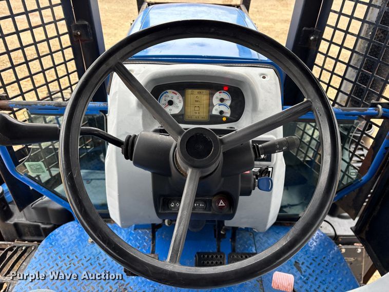 image for item ET7353 2015 New Holland TS6.120 MFWD tractor