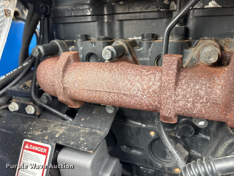 image for item ET7353 2015 New Holland TS6.120 MFWD tractor