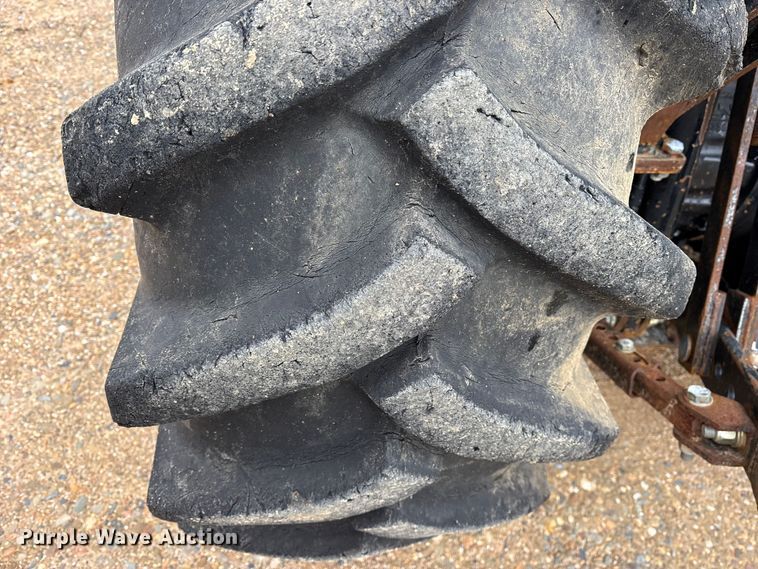 image for item ET7353 2015 New Holland TS6.120 MFWD tractor