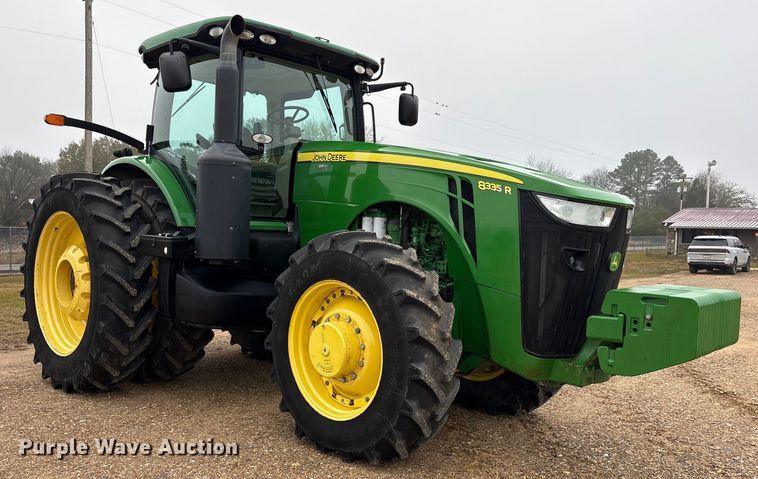 image for item ET7354 2011 John Deere 8335R MFWD tractor