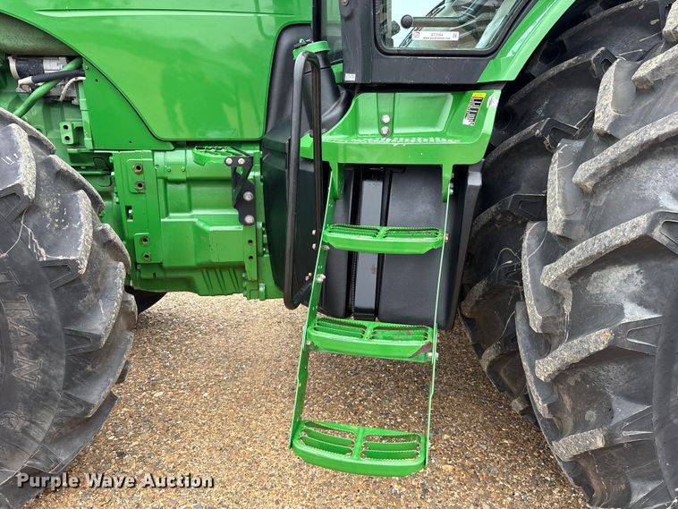 image for item ET7354 2011 John Deere 8335R MFWD tractor