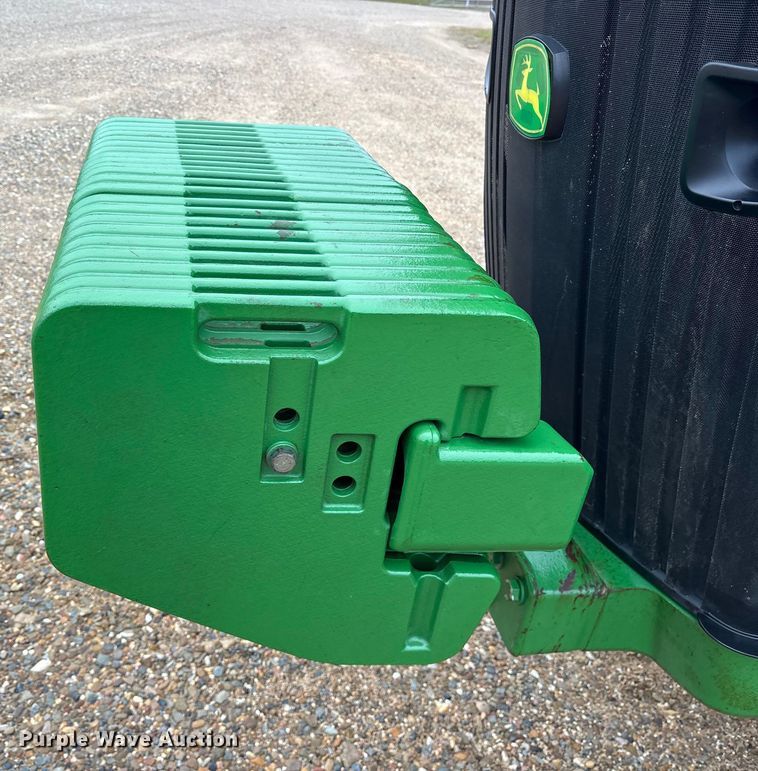 image for item ET7354 2011 John Deere 8335R MFWD tractor