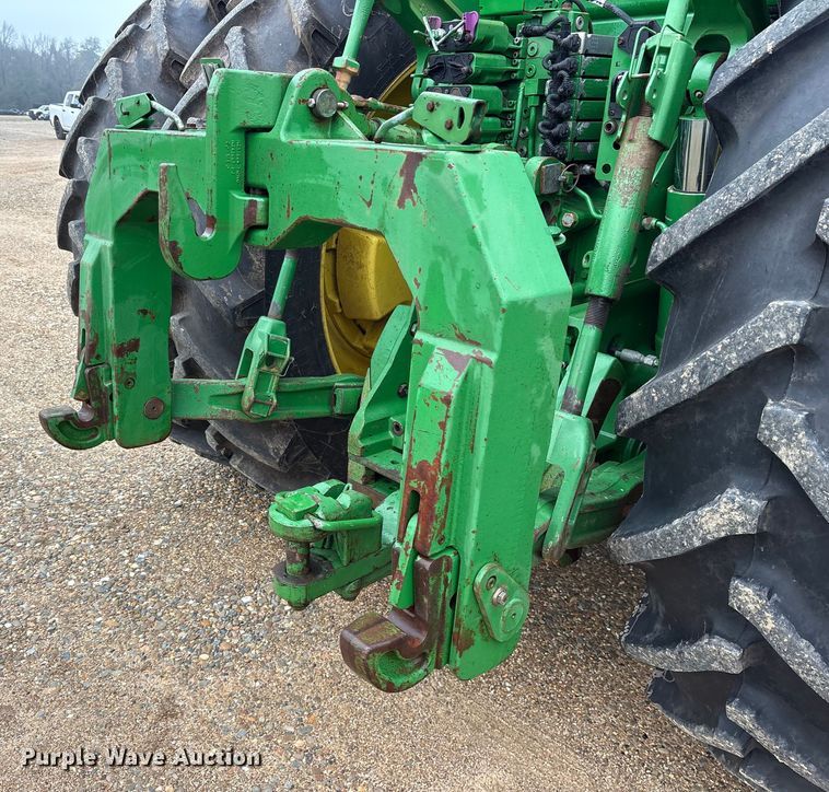 image for item ET7354 2011 John Deere 8335R MFWD tractor