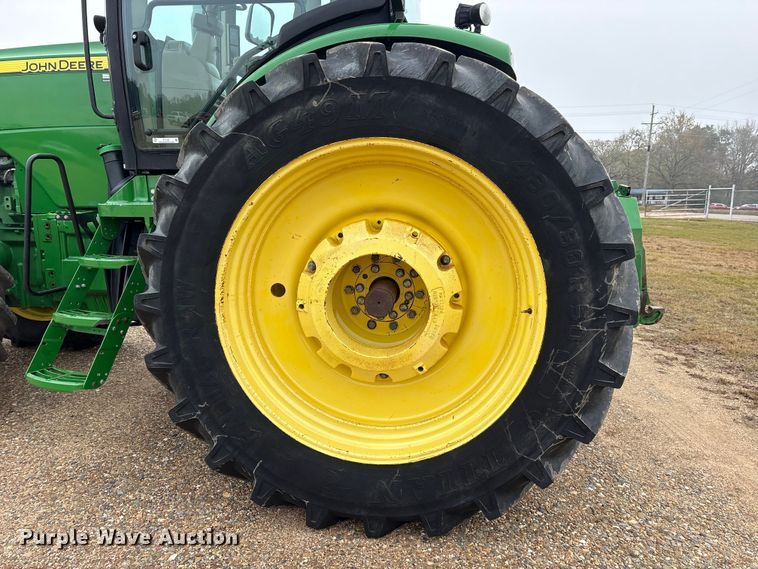 image for item ET7354 2011 John Deere 8335R MFWD tractor