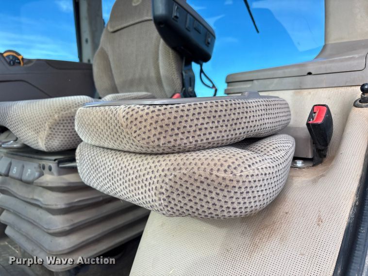 image for item EU4741 2015 John Deere 8270R MFWD tractor