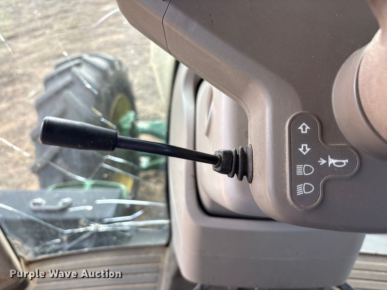 image for item EU4741 2015 John Deere 8270R MFWD tractor