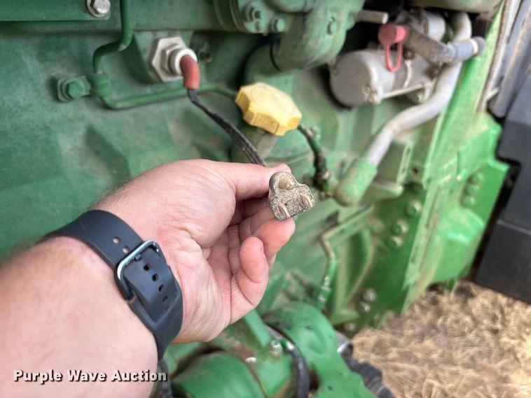 image for item EU4741 2015 John Deere 8270R MFWD tractor