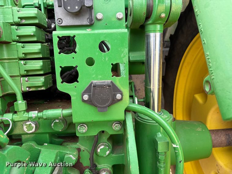 image for item EU4742 2014 John Deere 7210R MFWD tractor