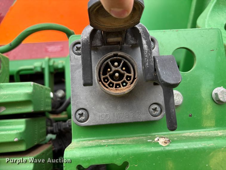 image for item EU4742 2014 John Deere 7210R MFWD tractor