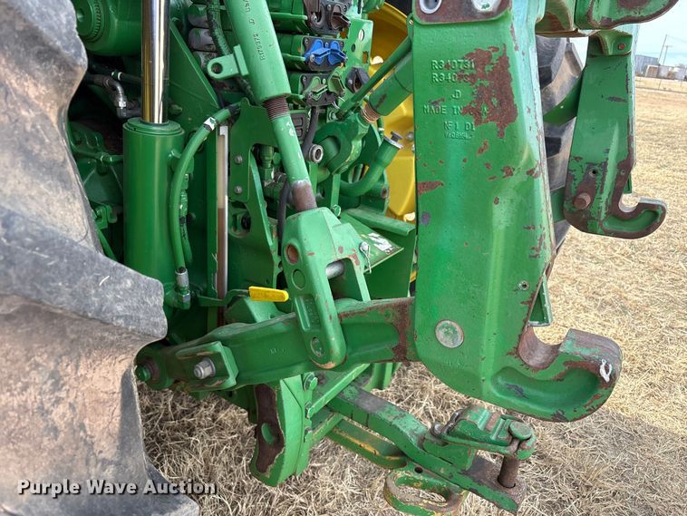 image for item EU4742 2014 John Deere 7210R MFWD tractor