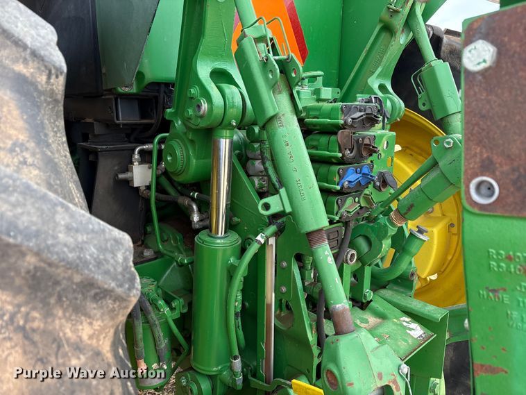 image for item EU4742 2014 John Deere 7210R MFWD tractor