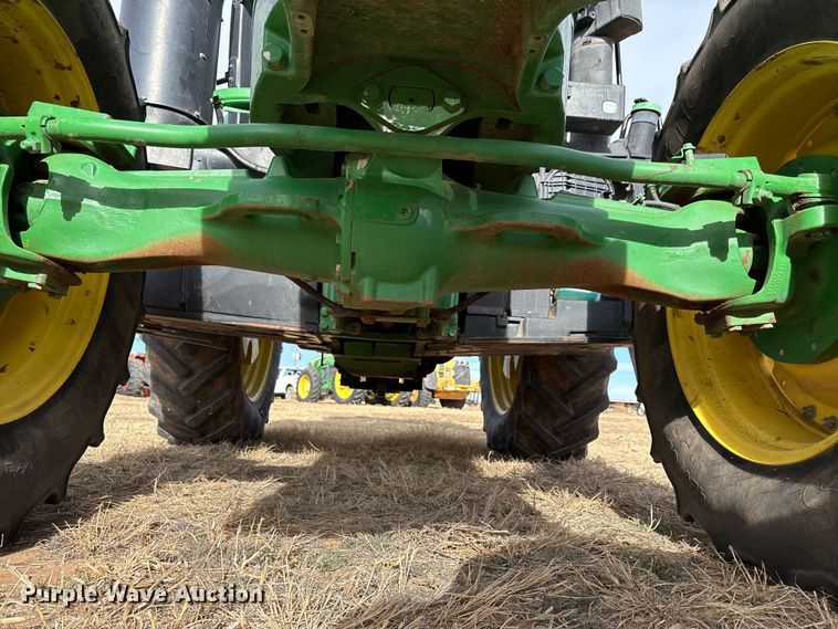 image for item EU4742 2014 John Deere 7210R MFWD tractor