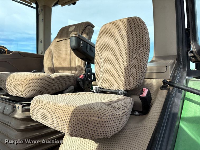 image for item EU4742 2014 John Deere 7210R MFWD tractor