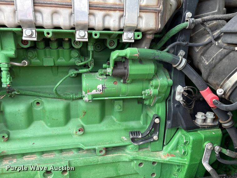 image for item EU4742 2014 John Deere 7210R MFWD tractor